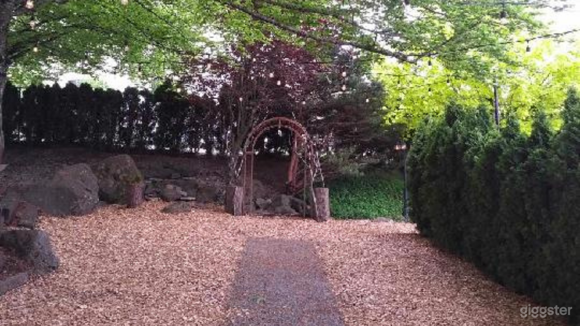 Bridal Park with Rustic Arch Photo 2