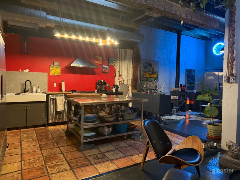  Large stainless island 