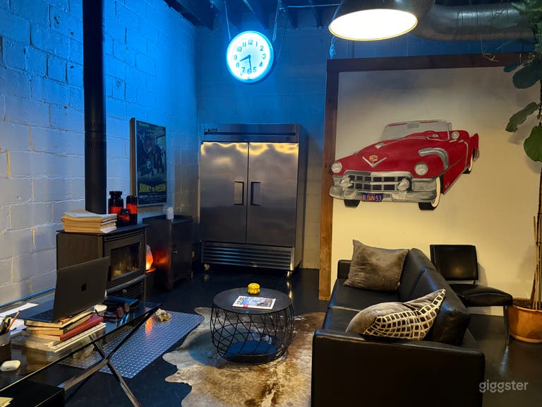  Cool Vibe Lane-way Warehouse 