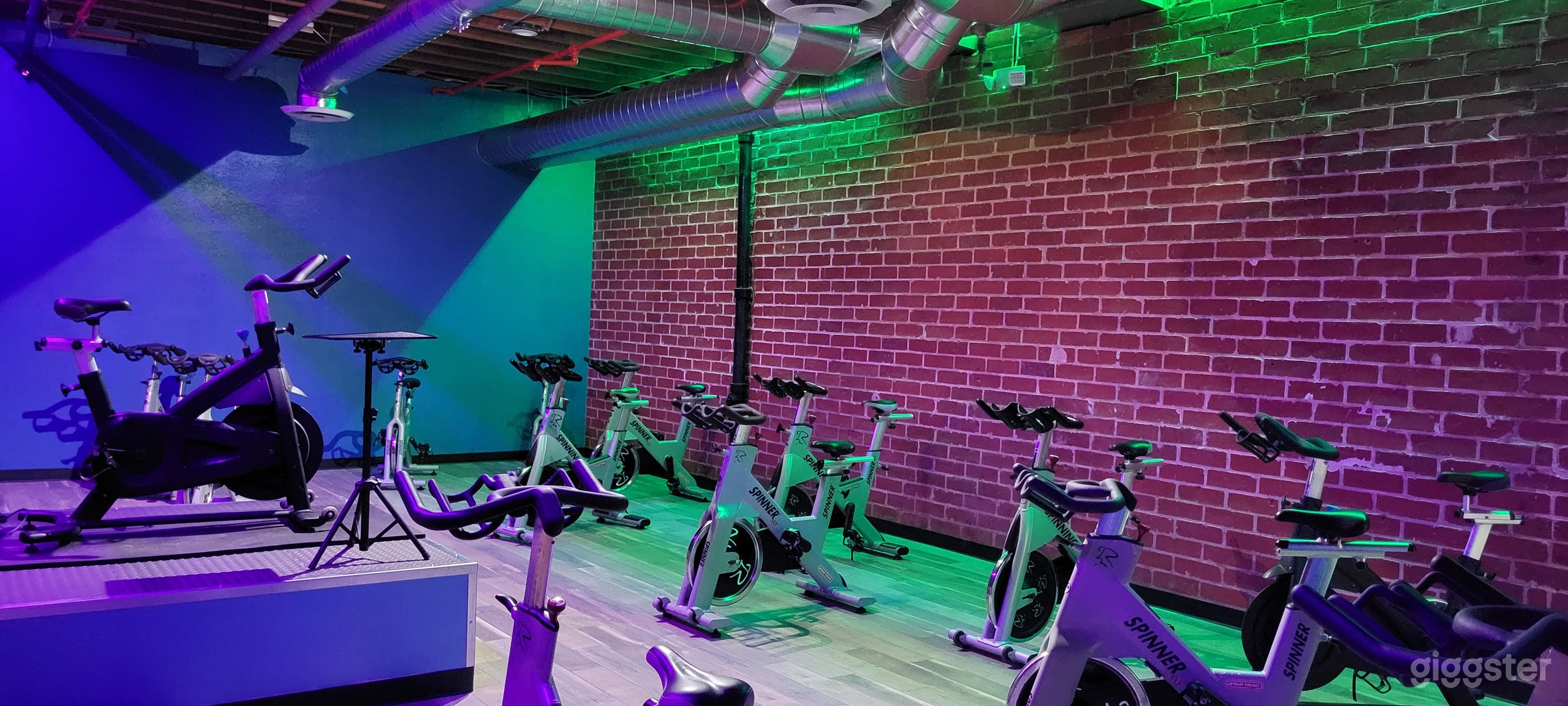 The Cozy Cycle-X Room Photo 1