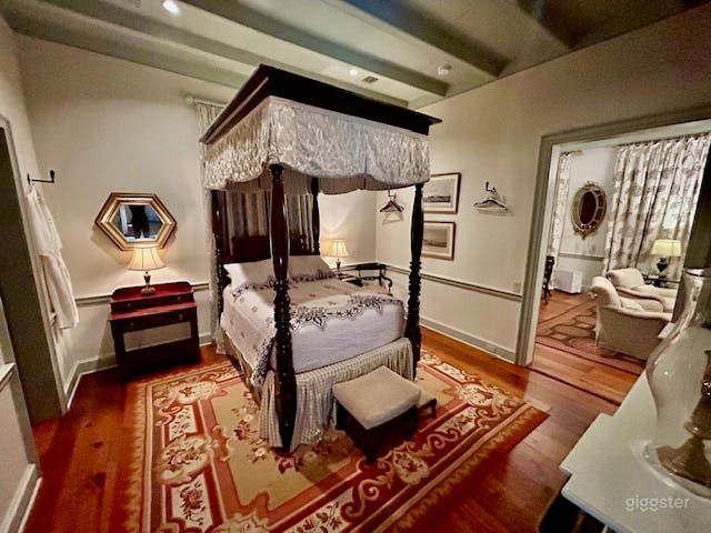 King of Hearts - Unit A Photo 1