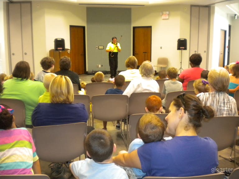 Large Meeting Room for 270 people in Baton Rouge 