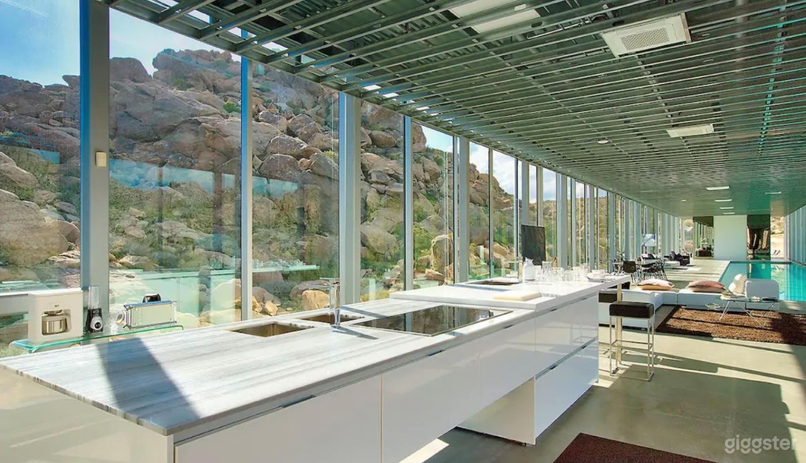 Extraordinary Architectural Pool Masterpiece Photo 3