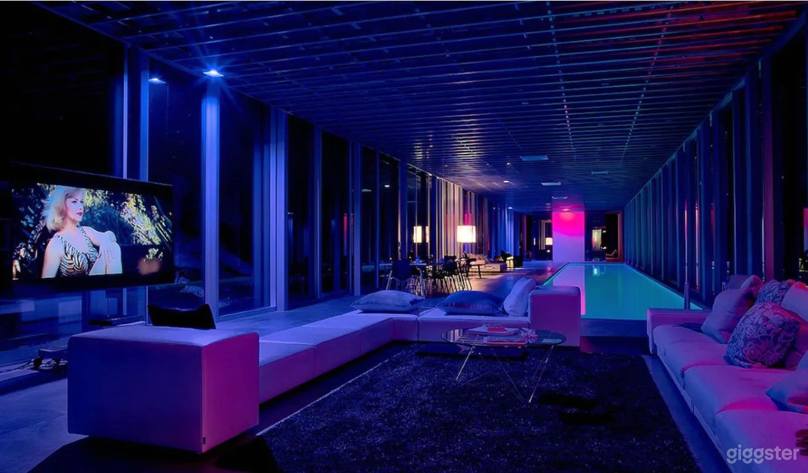 Extraordinary Architectural Pool Masterpiece Photo 1