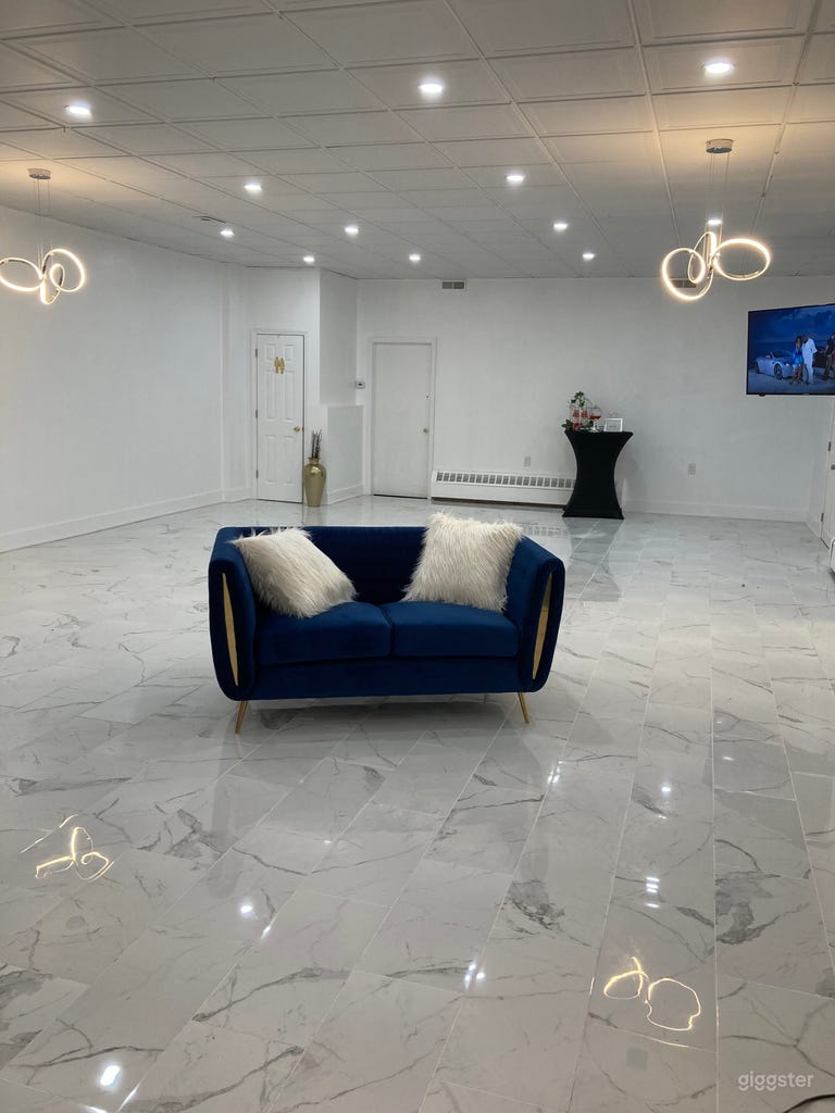  Chestnut Hill’s  Sophisticated Creative Space 