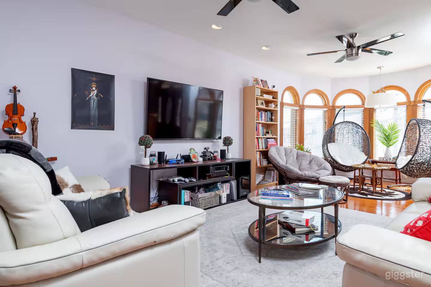 Stylish Home 15 Mins. to Boston Photo 4