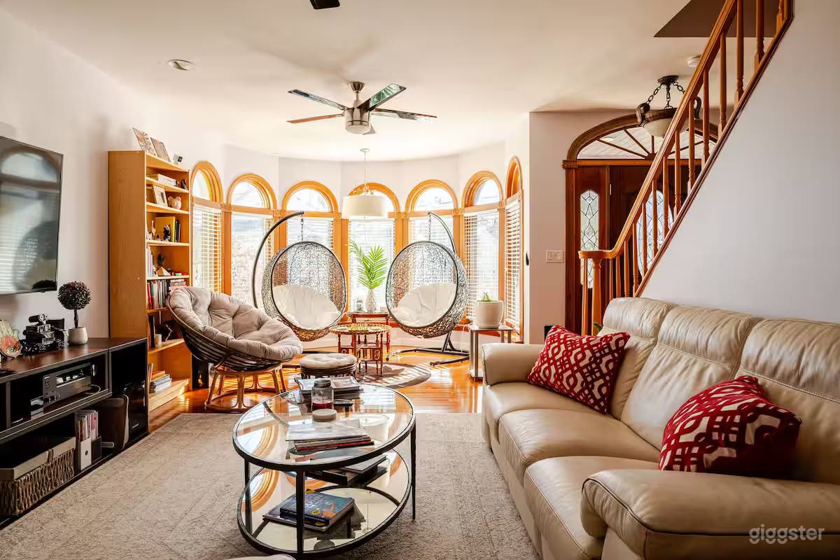 Stylish Home 15 Mins. to Boston Photo 2