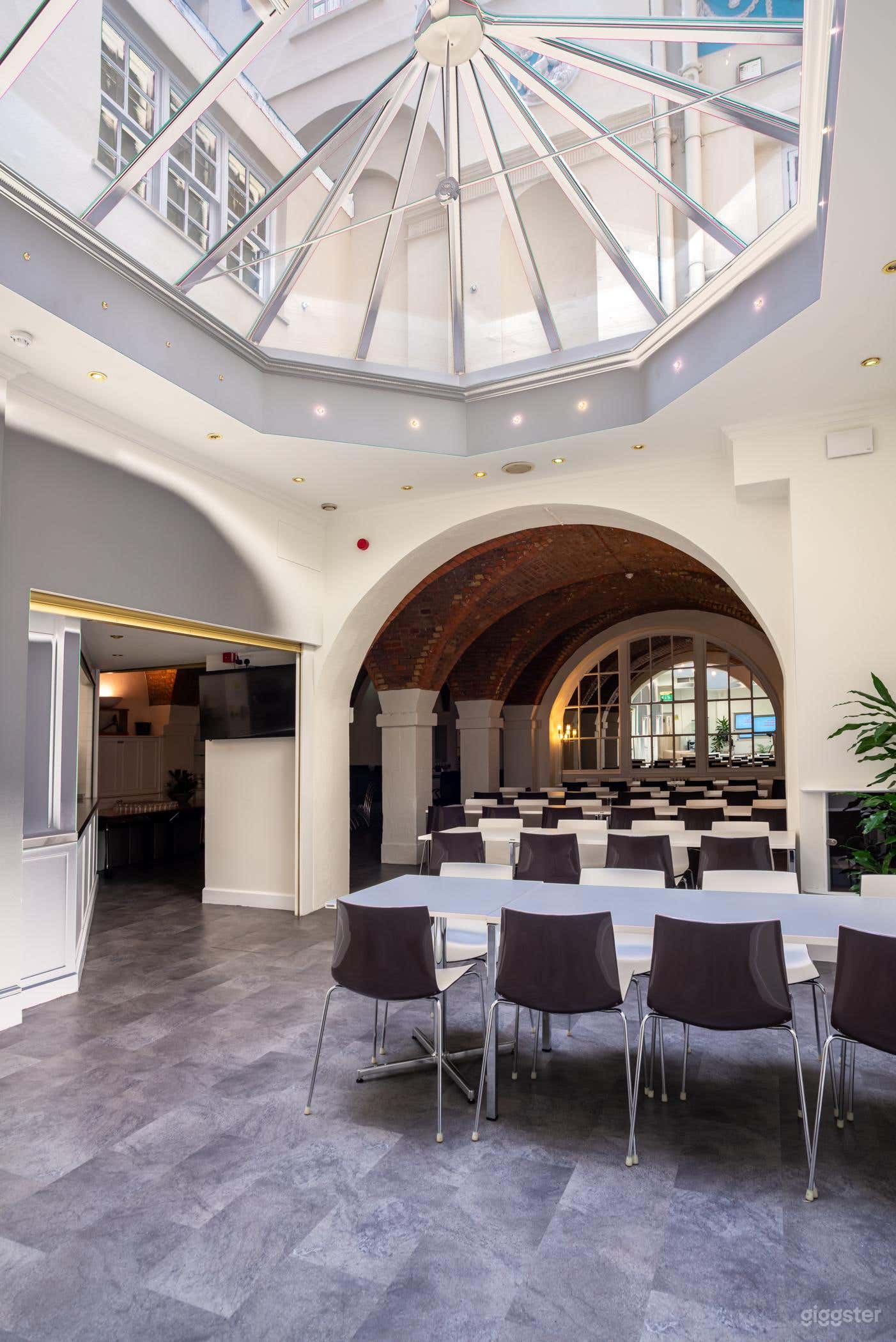 The Abbott Forum  Photo 3