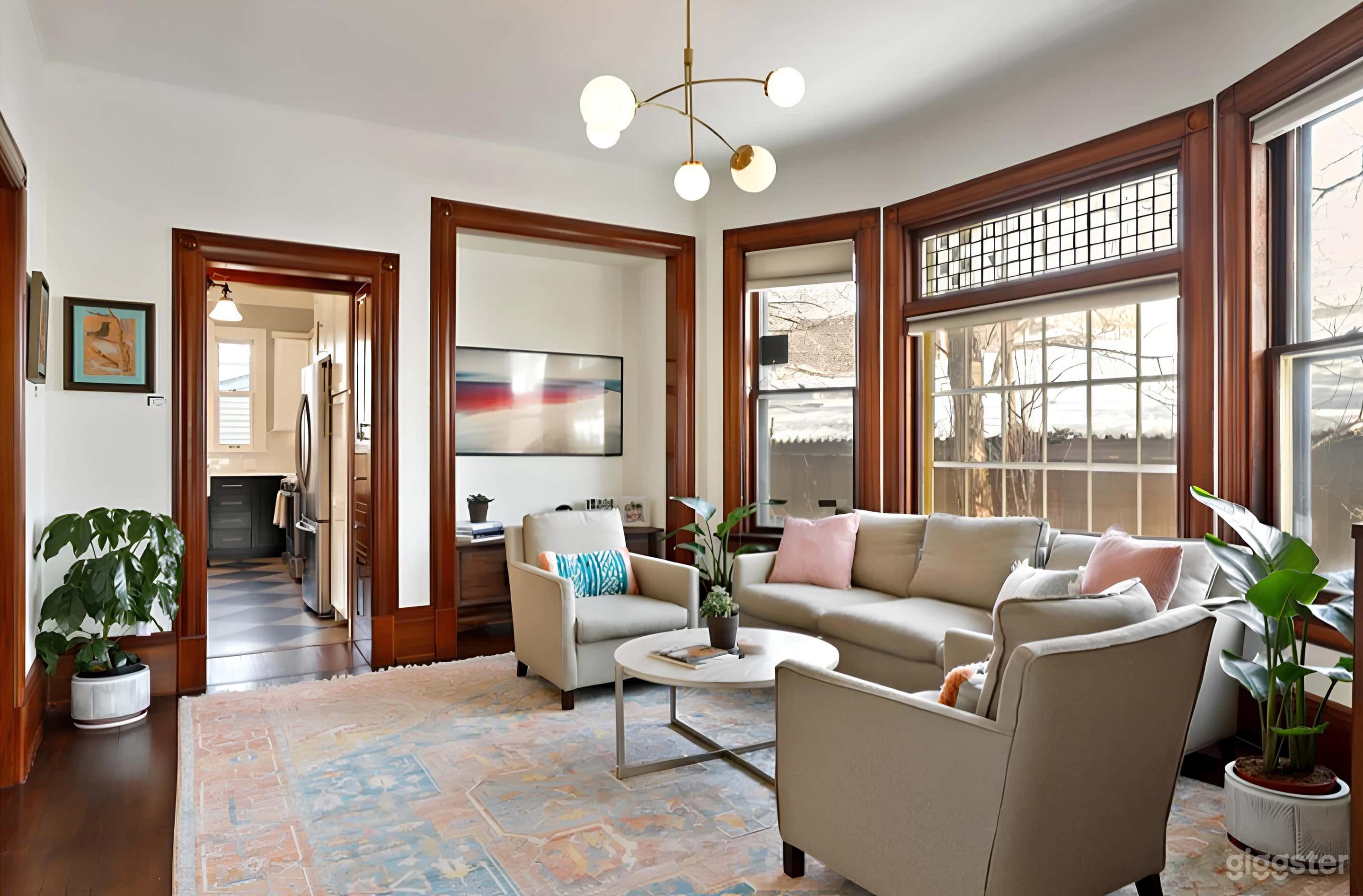 3,300 sq. ft. Unique St Paul House Photo 1