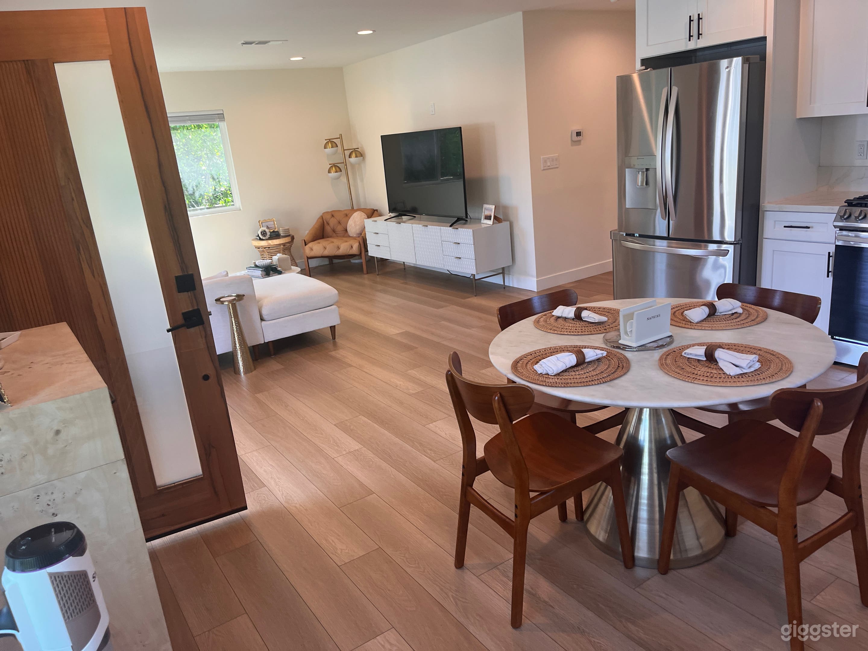 California Content House Bright South Bay Home Photo 3