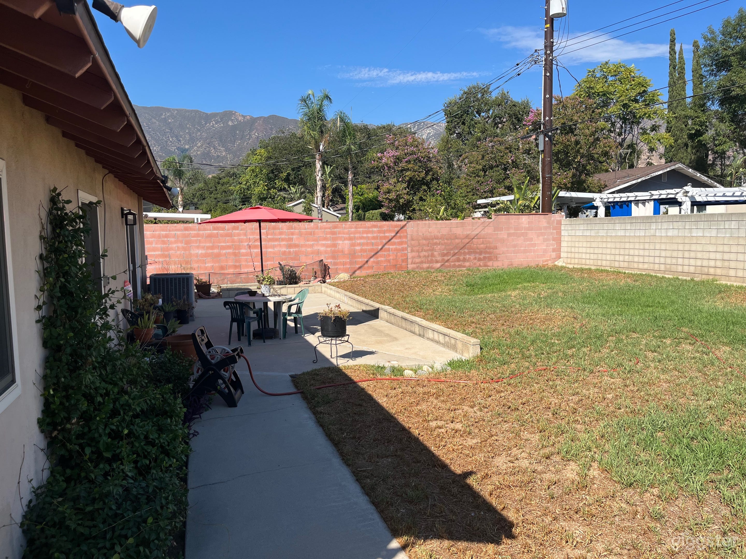 Beautiful Altadena Home with curb appeal Photo 3