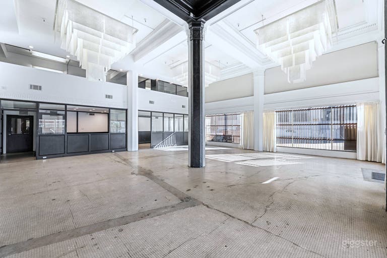  Elegant Vintage DTLA Creative Space with Parking 