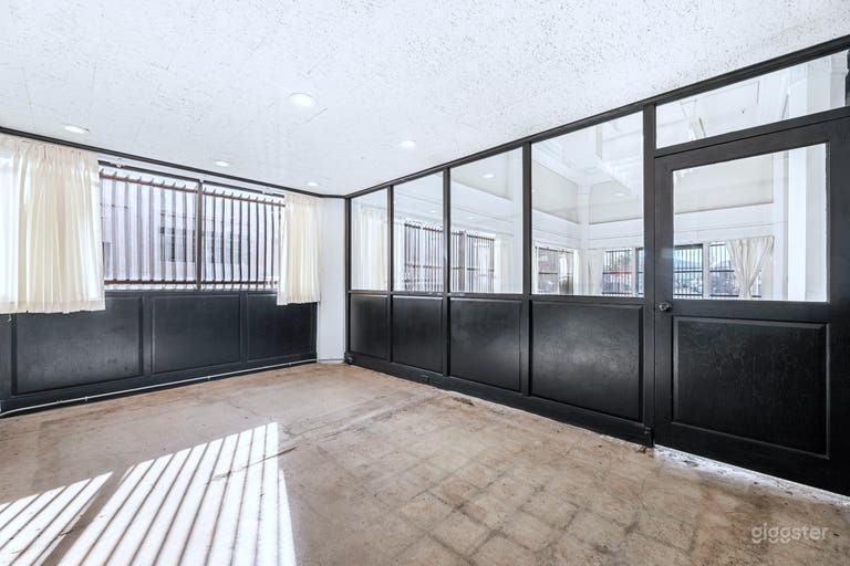  Multi-purpose room on main floor 