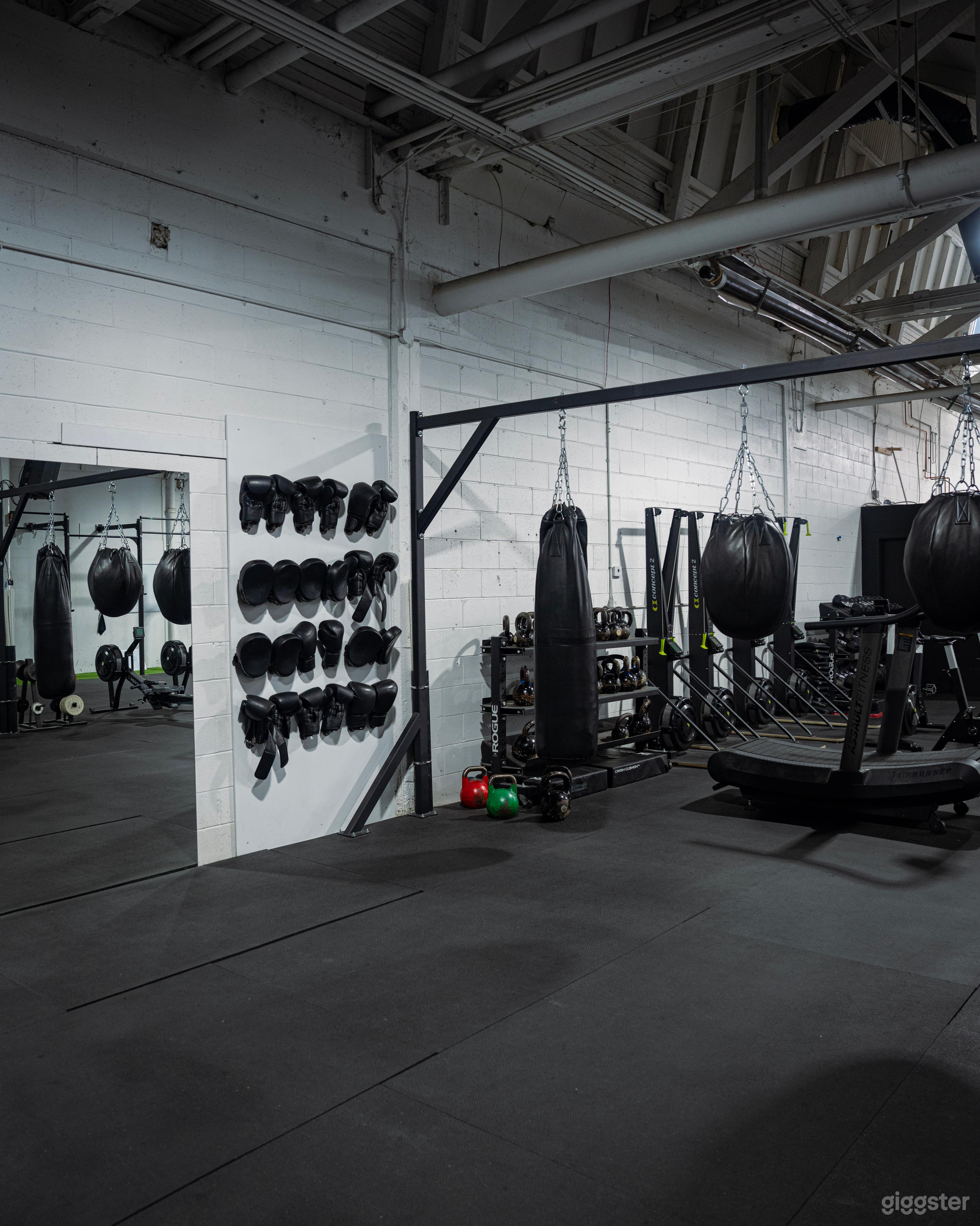 Boutique Fitness Studio with Urban Flair Photo 4