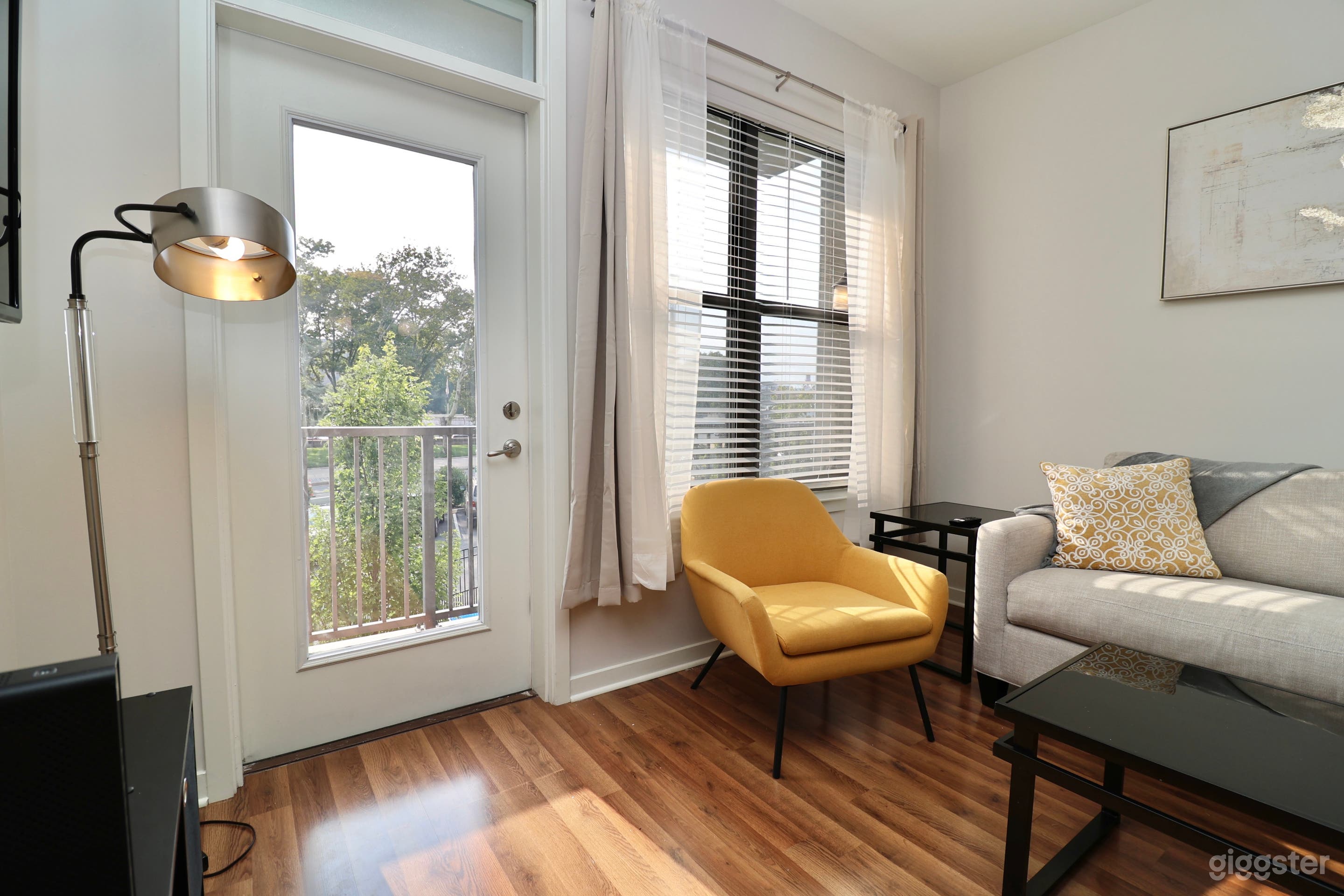 Splendid 1BR Downtown Retreat Photo 4