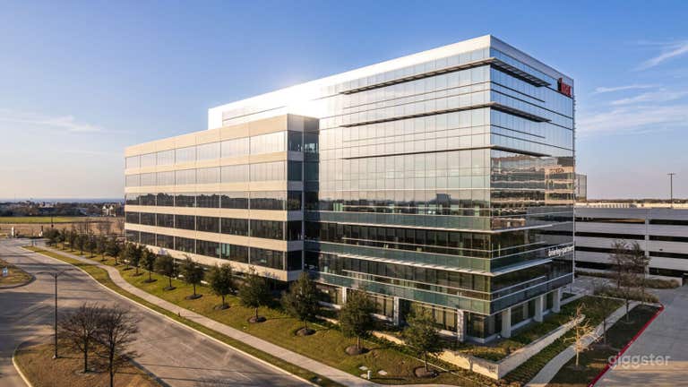  Modern 8-Person Meeting Room at Frisco, TX 