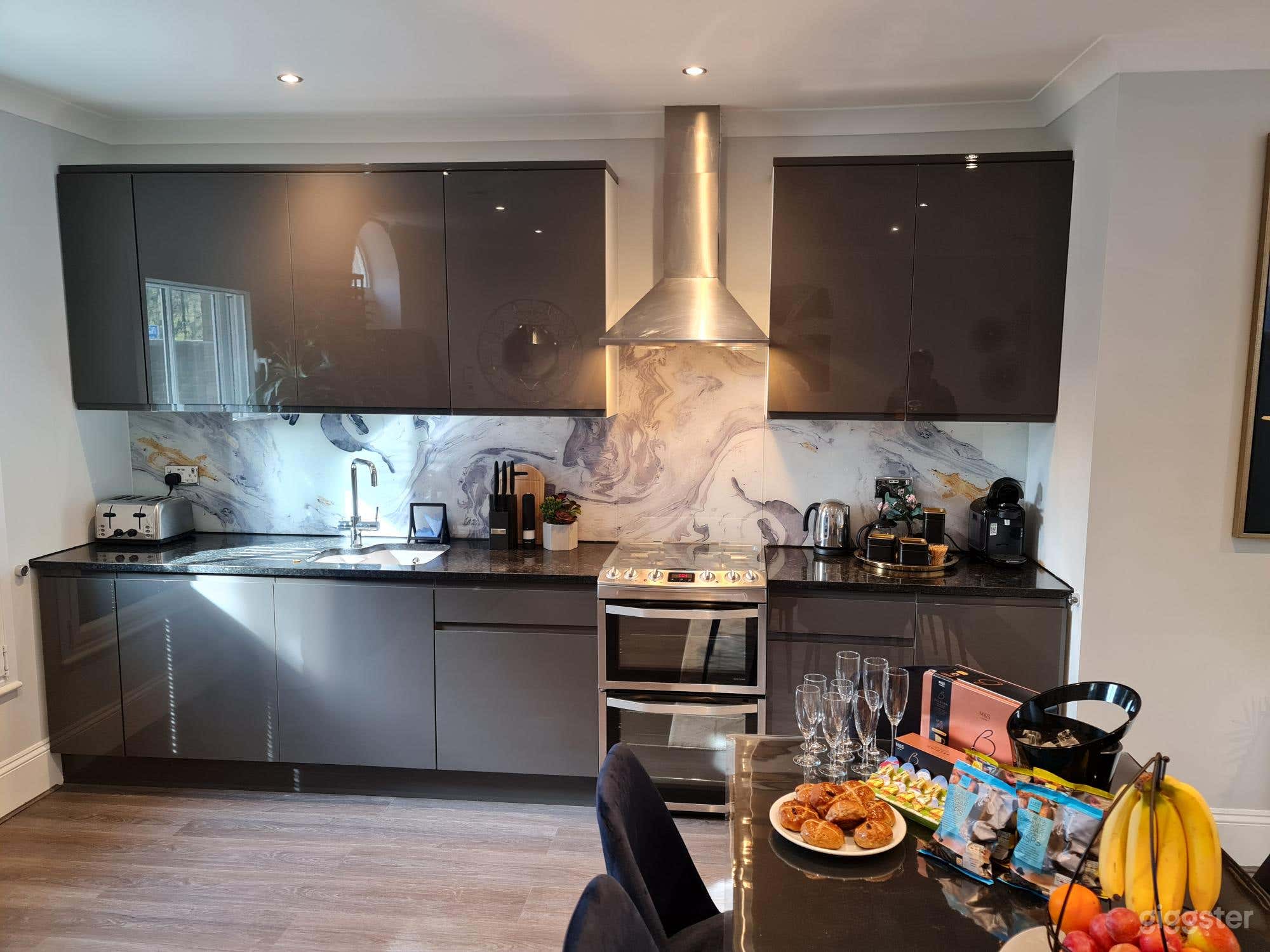 Contemporary London Townhouse - Central Location Photo 3