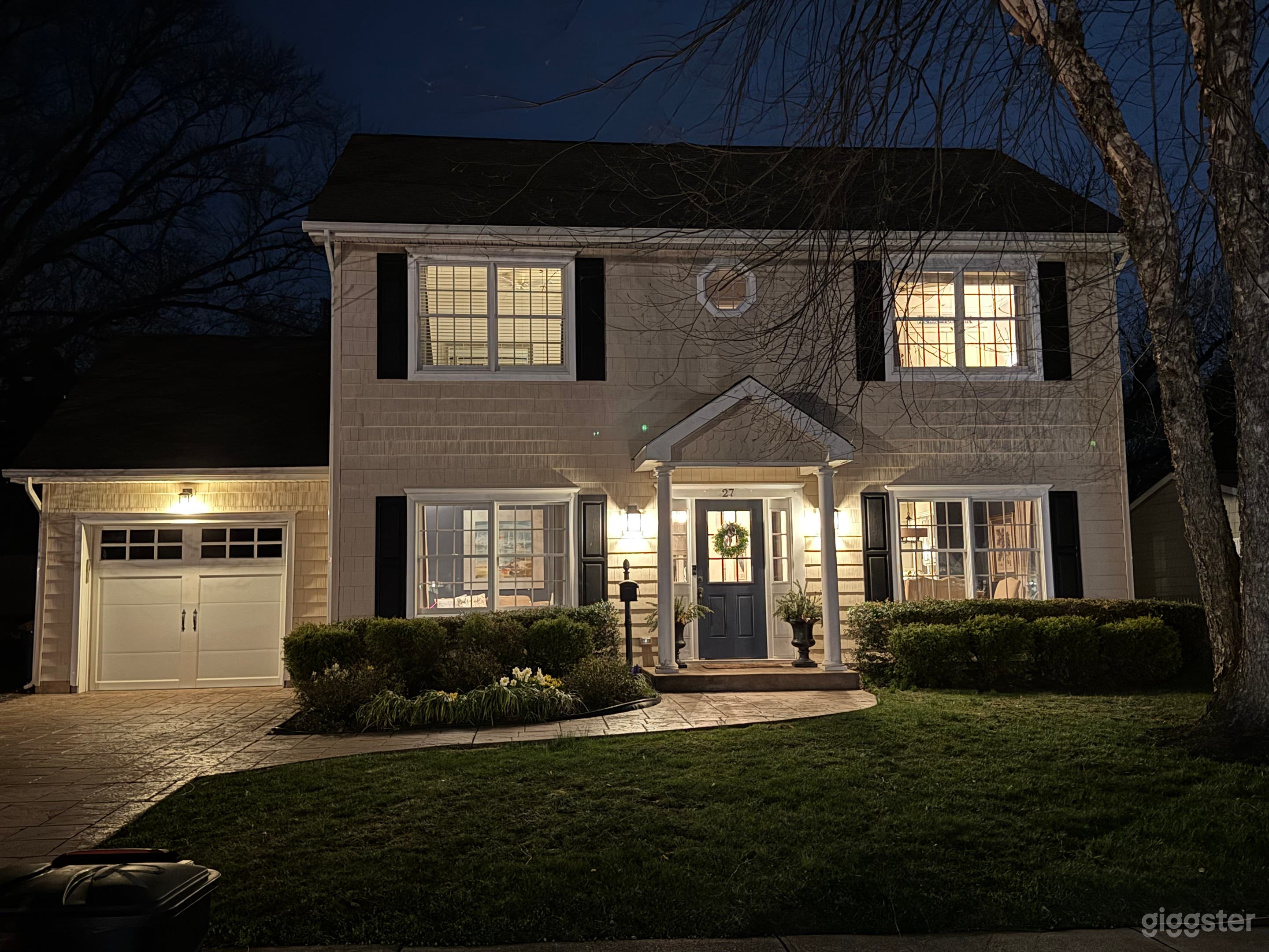 Charming Home in Wholesome Town at the Shore Photo 2