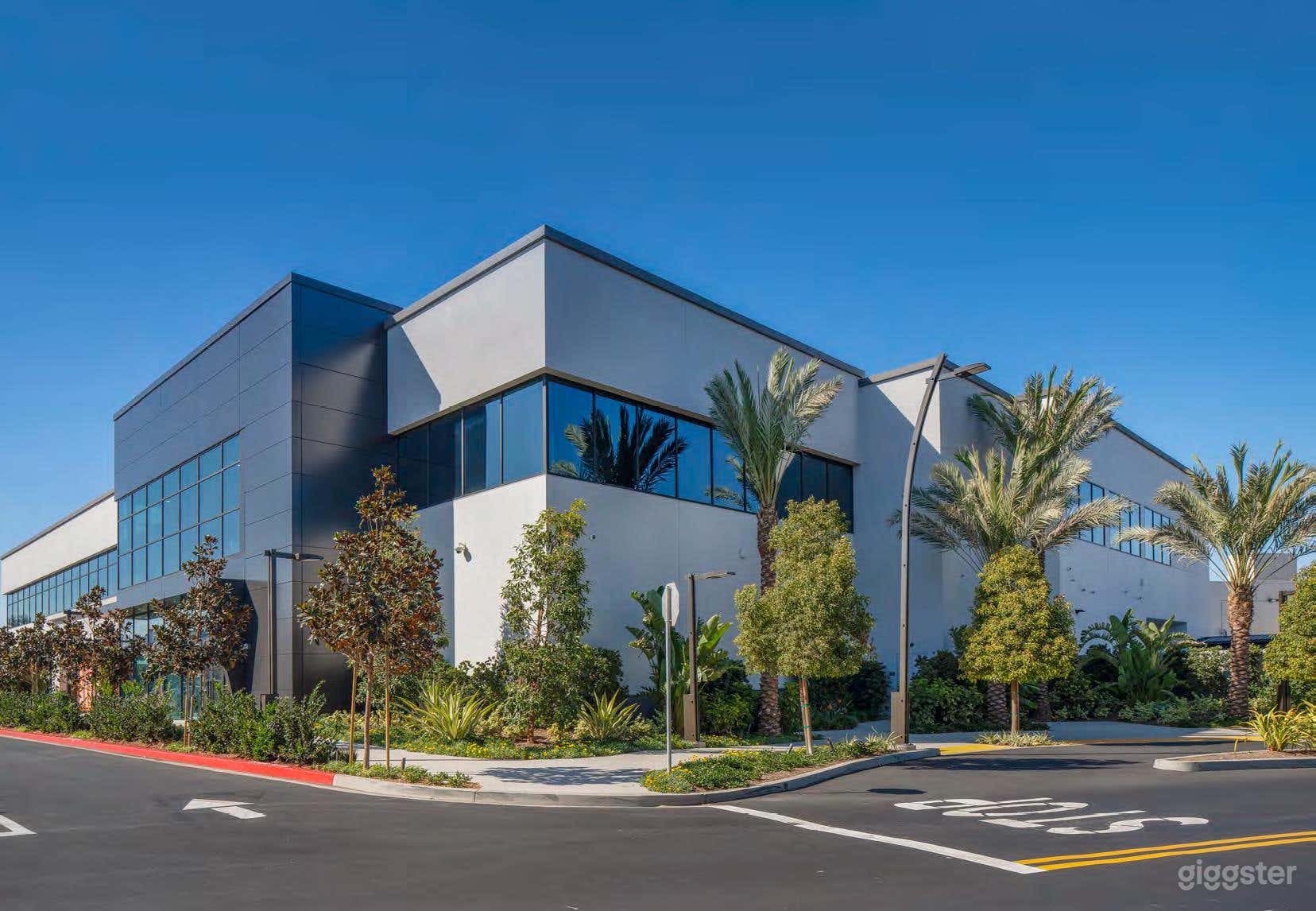 Creative Office Work Space Photo 1