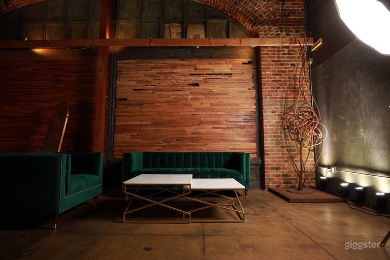  East Hollywood Studio: Your One-Stop Shop (Buyout) 