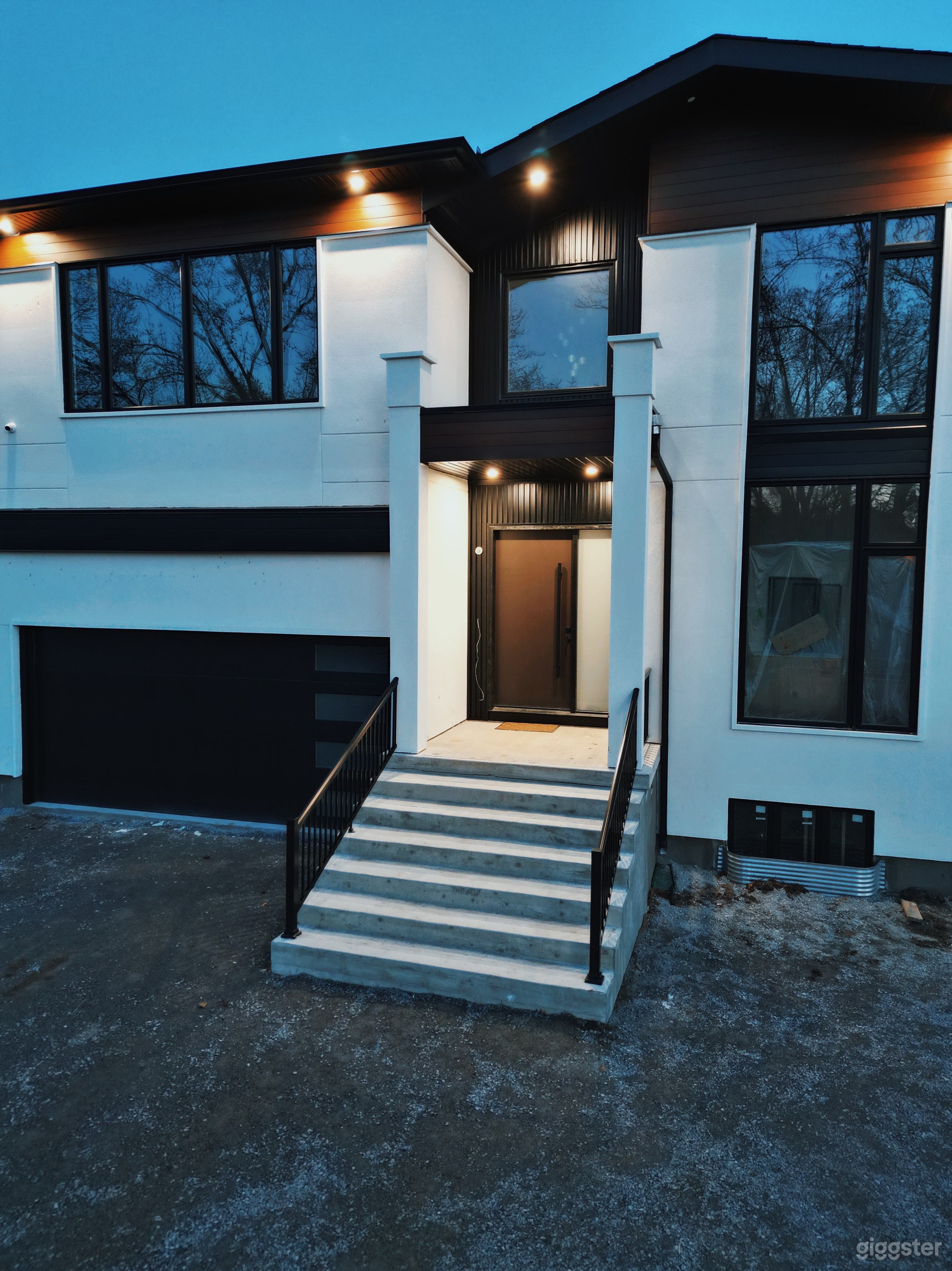 Morden Custom House Photo 2