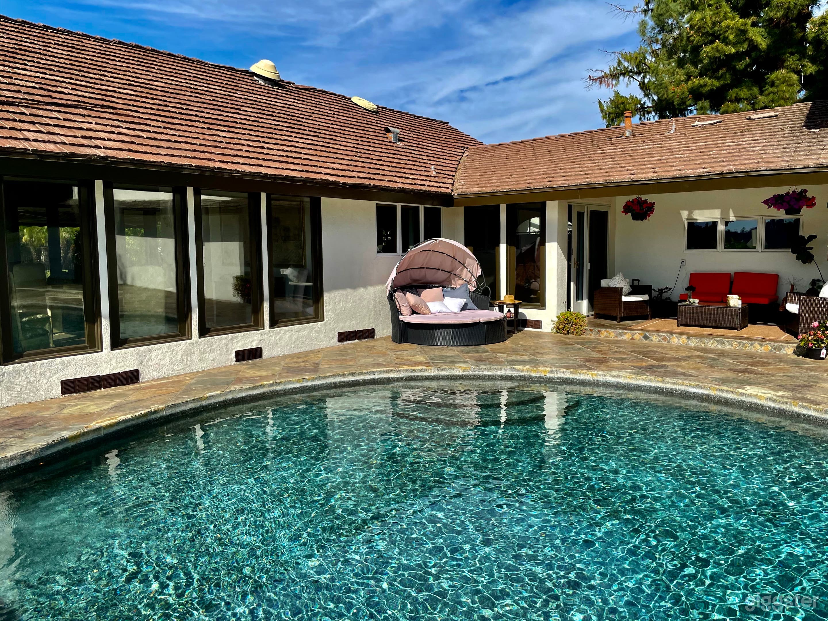 Charming Family home  Photo 1