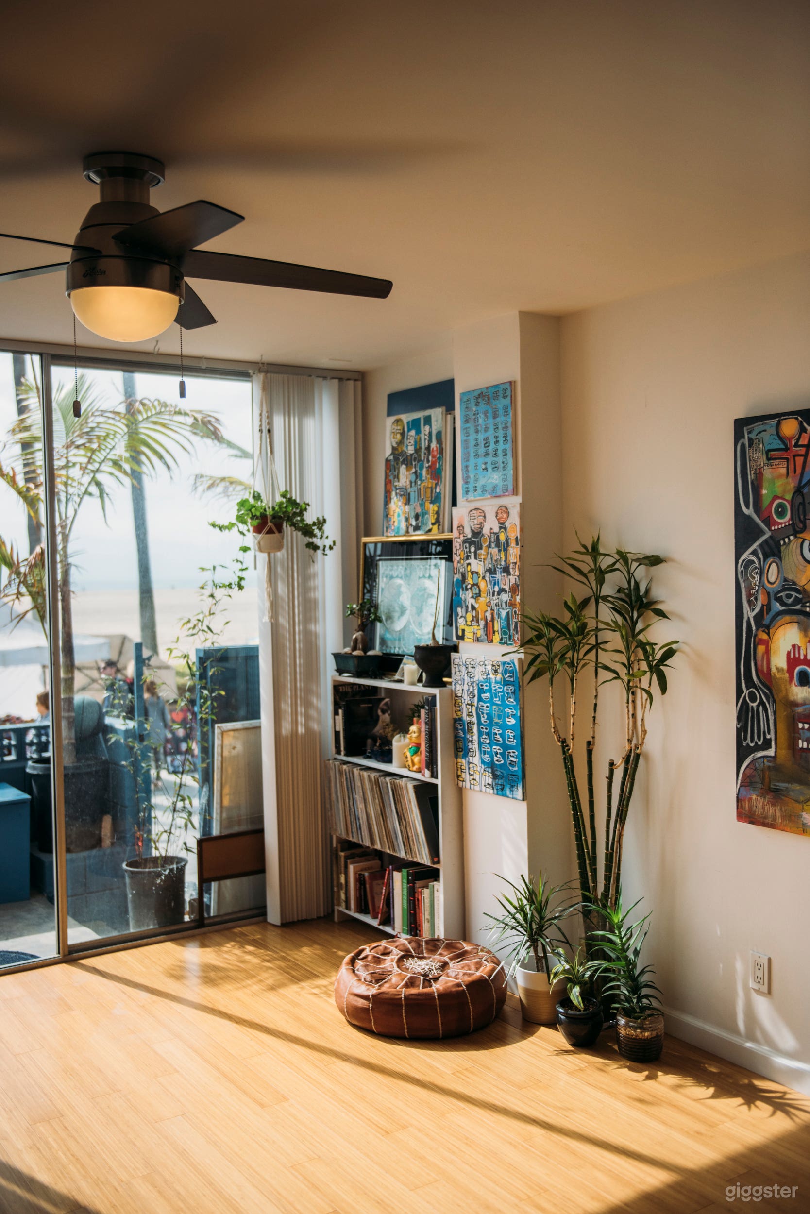 Venice Boardwalk Beachfront Studio Photo 2