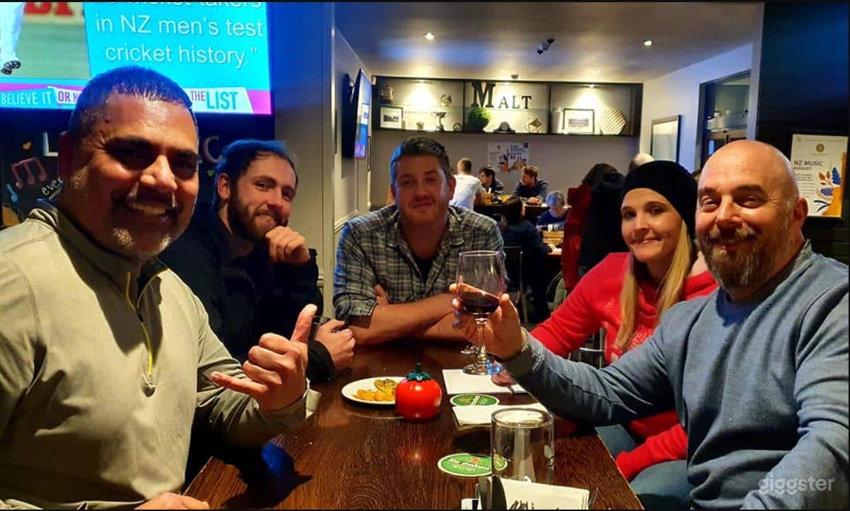 Family friendly restaurant Photo 2