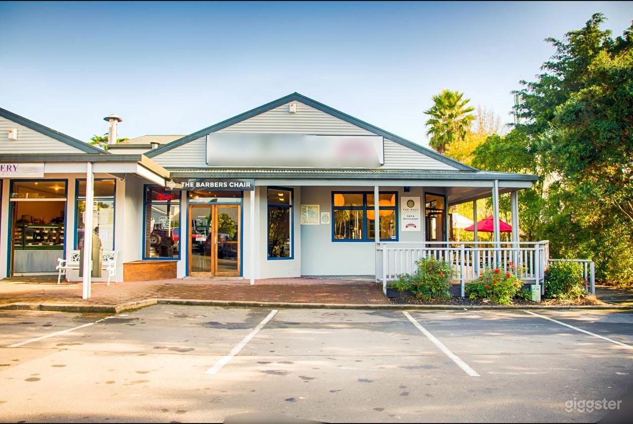 Family friendly restaurant Photo 1