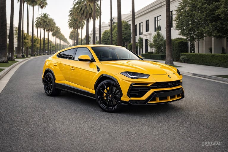  Yellow Lamborghini Urus | LA Skyline | Luxur 