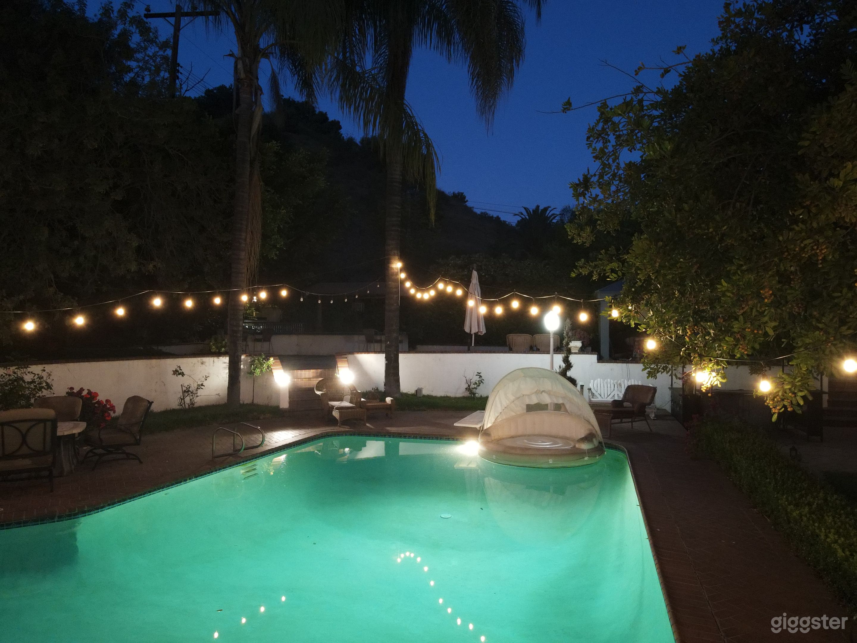 COUNTRY CLUB OASIS Photo 1