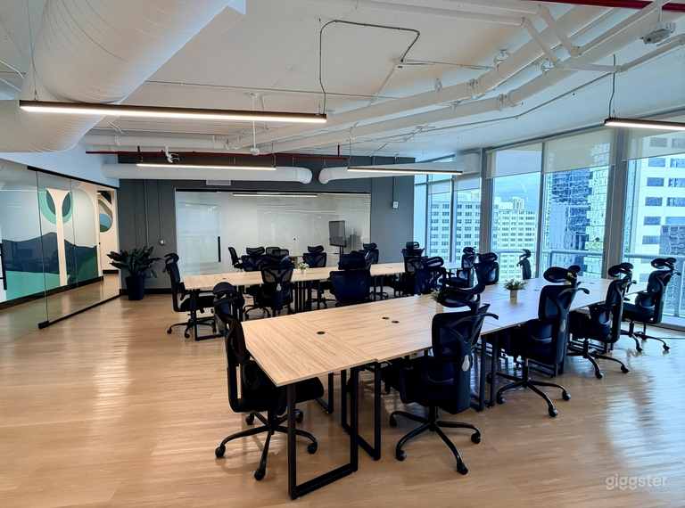 Private Office and Meeting Space for Teams up to 39 