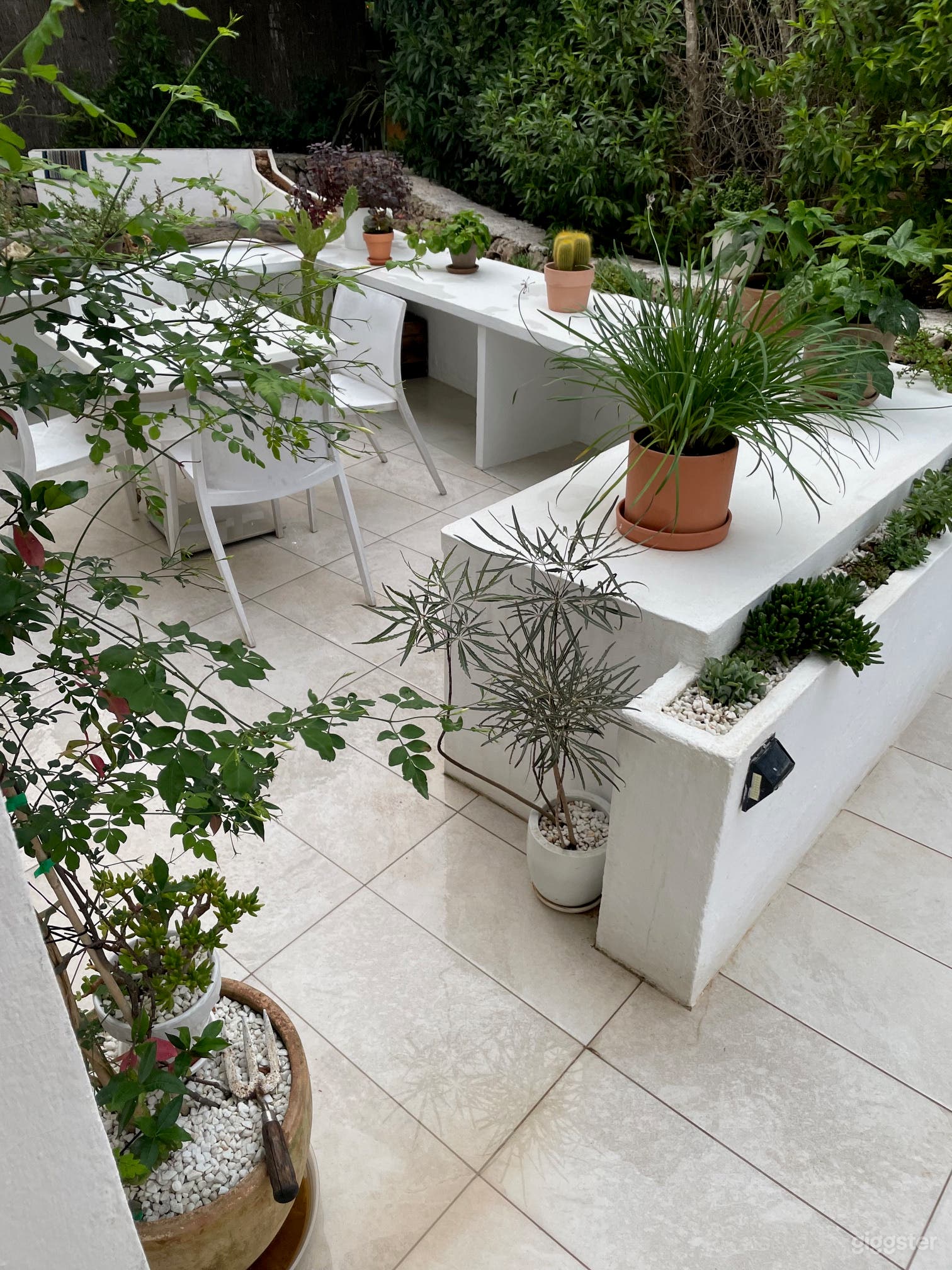 Área de jardín exterior.