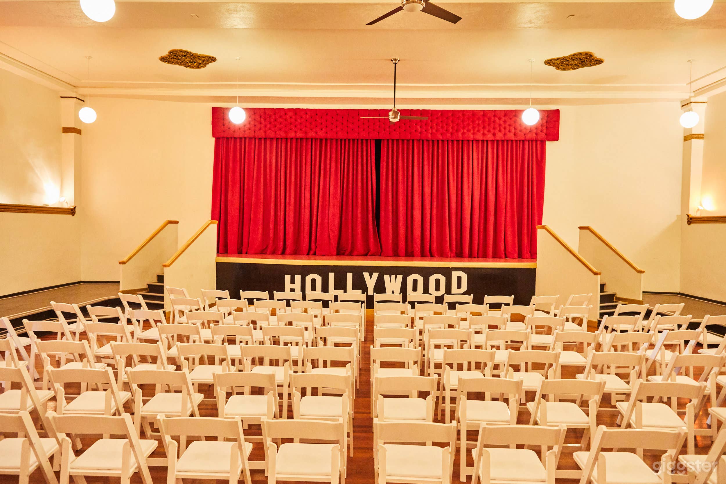 Spectacular Theater in LA Photo 2