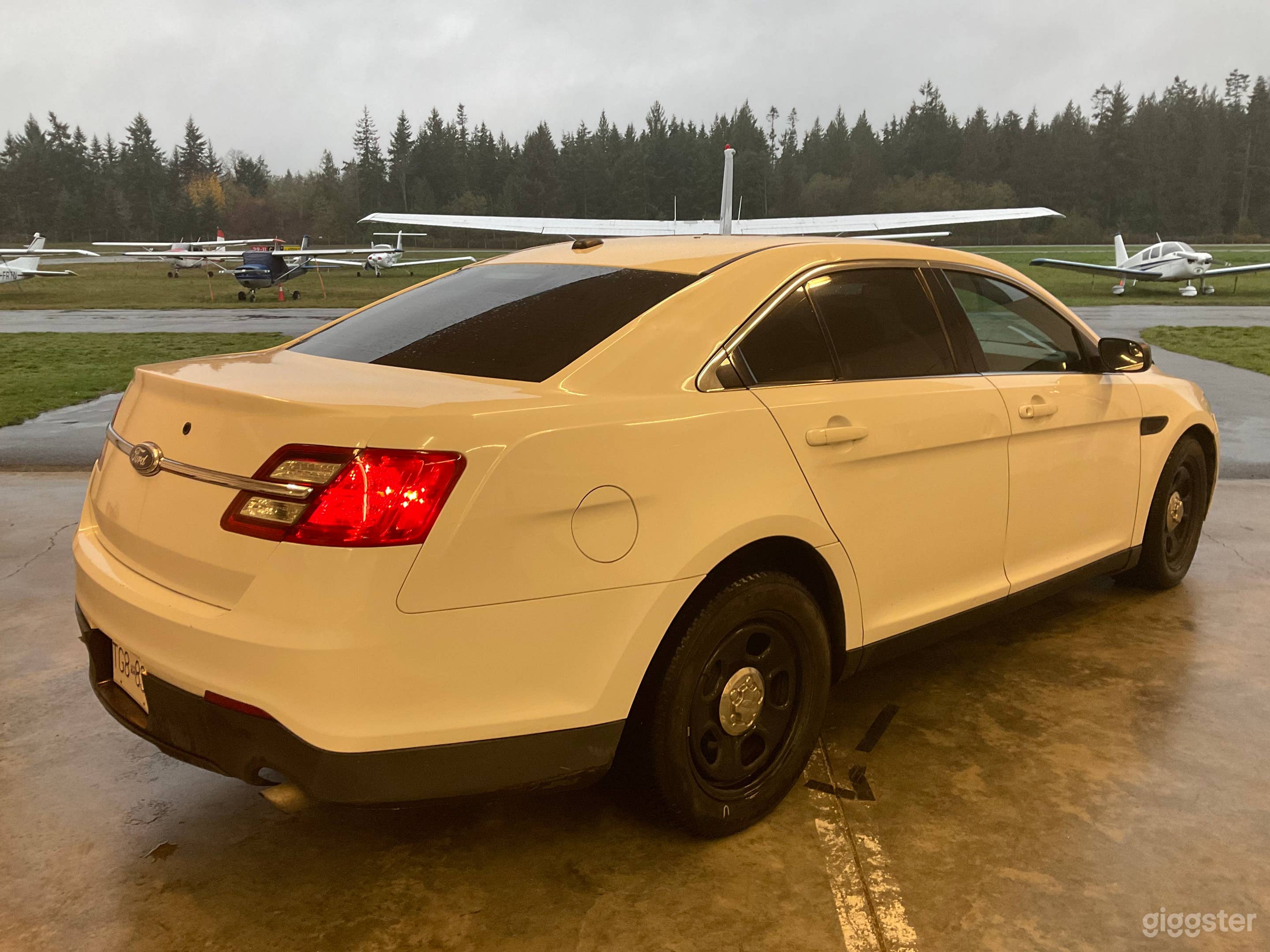 2013 Ford Police Interceptor Sedan Photo 4