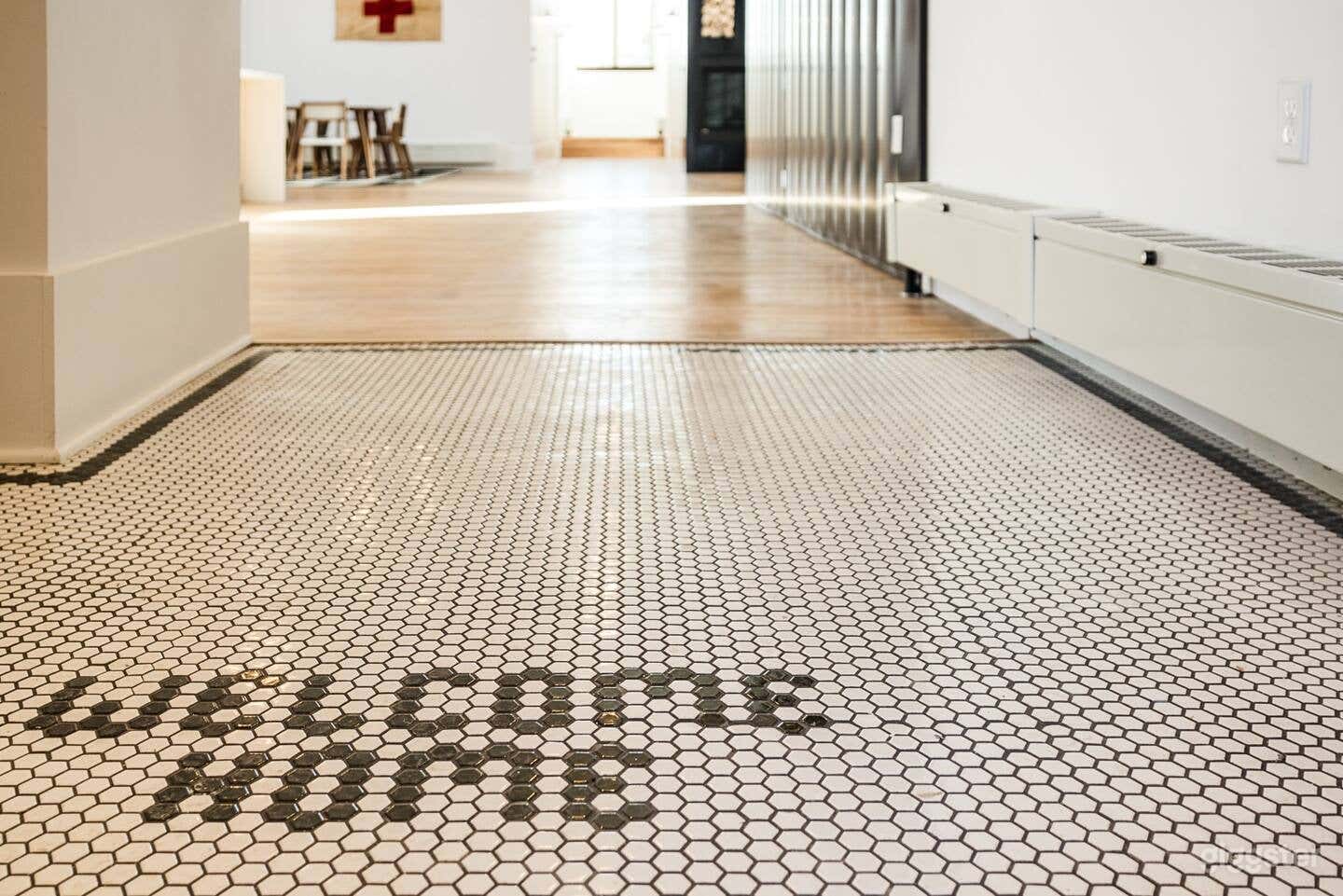 Divine Dwelling: Modern Sanctuary in Denver Photo 3