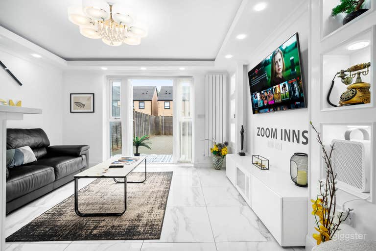  Luxury Townhouse w/ Modern Amenities in Birmingham 