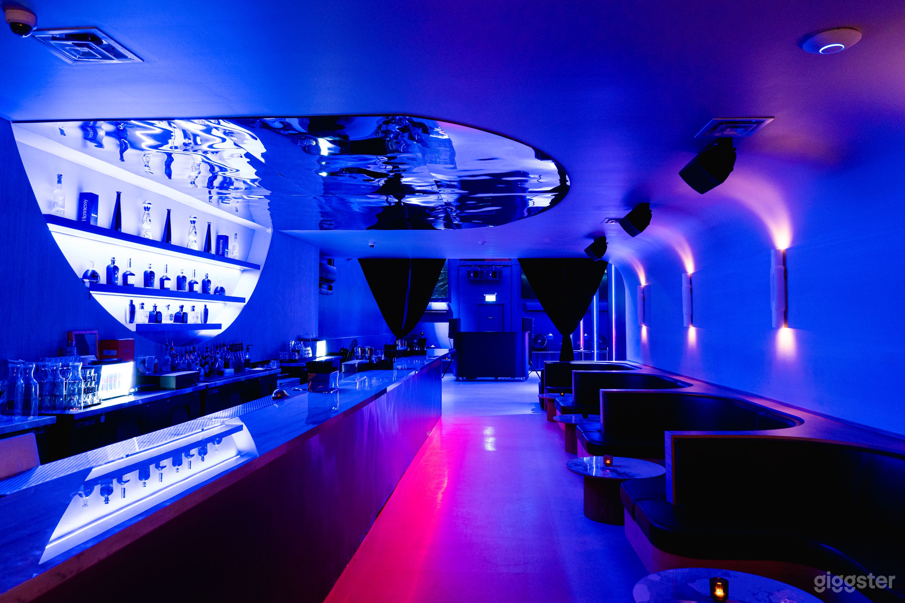 Modern downtown venue for private rentals and productions Photo 2