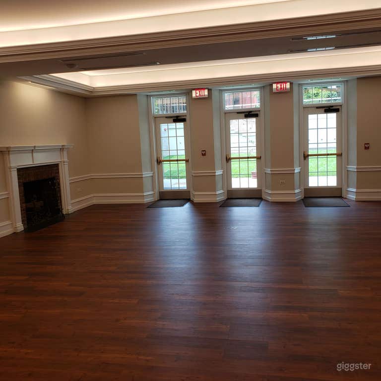  Reception and Large Gathering Space 