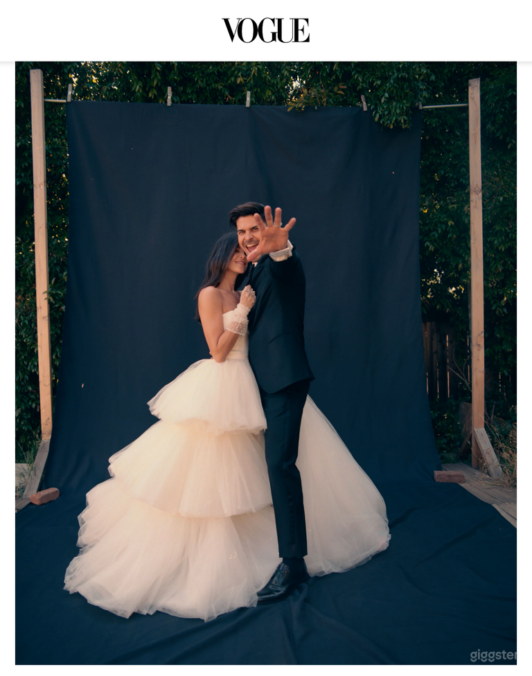  Creative Outdoor Natural Light Studio in Pasadena 