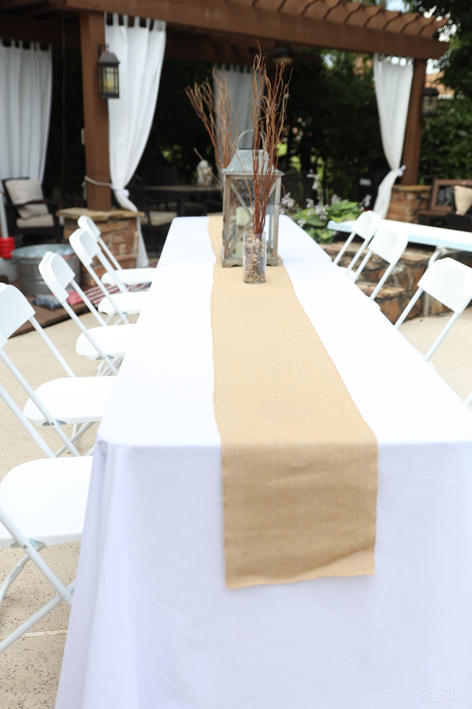 Small Gatherings ATL excellent backdrop for shoots Photo 3