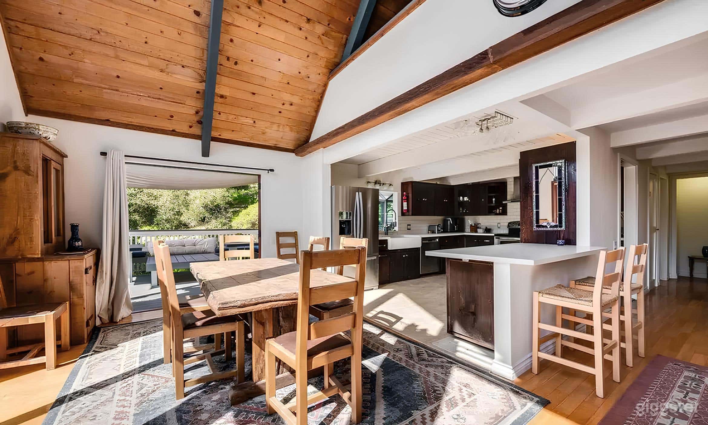 A-Frame Mountain Hideaway Photo 4