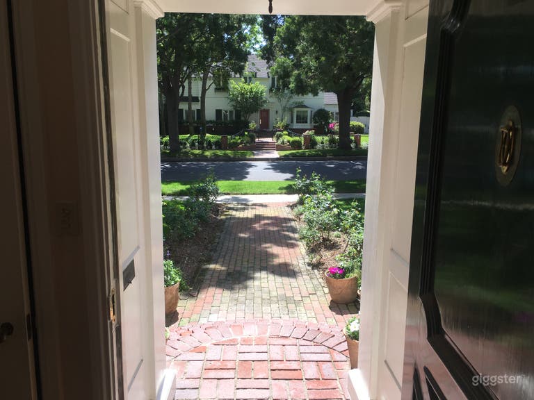  Traditional Beverly Hills 90210 home. 