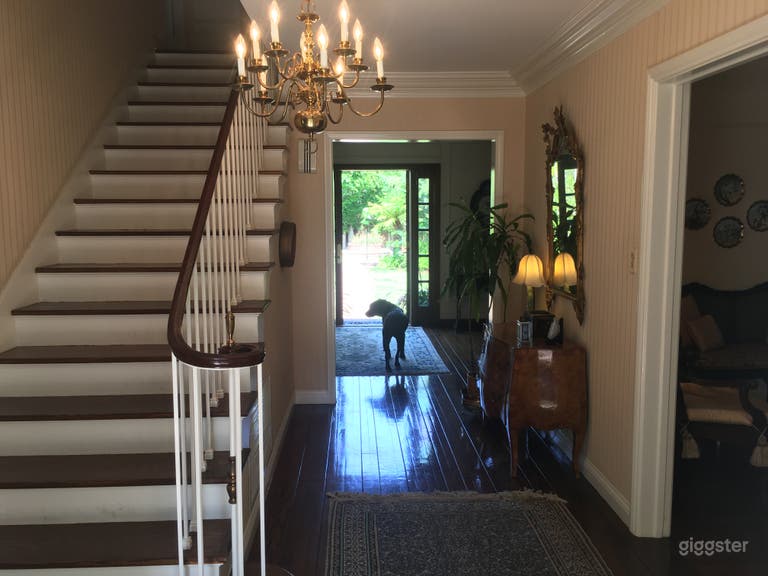  Traditional Beverly Hills 90210 home. 