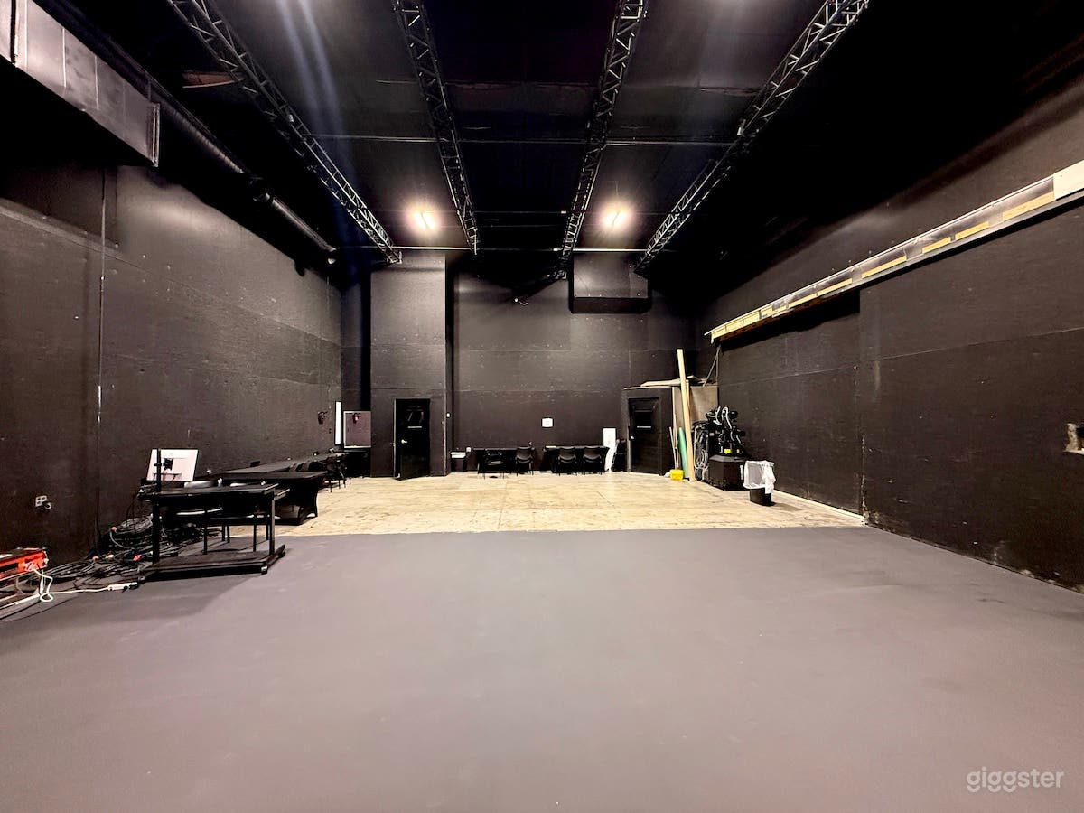 LED WALL & Black Box Studio Soundstage Photo 4