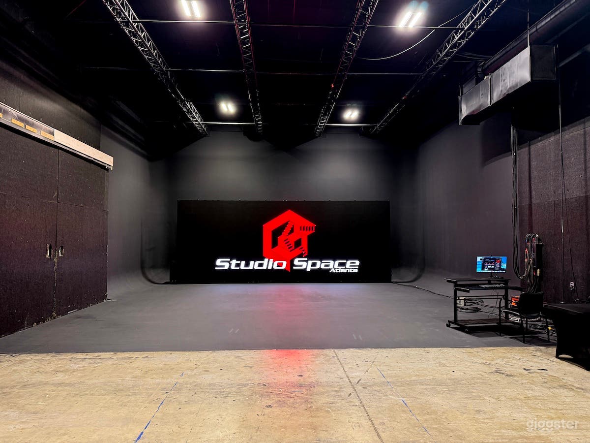 LED WALL & Black Box Studio Soundstage Photo 2