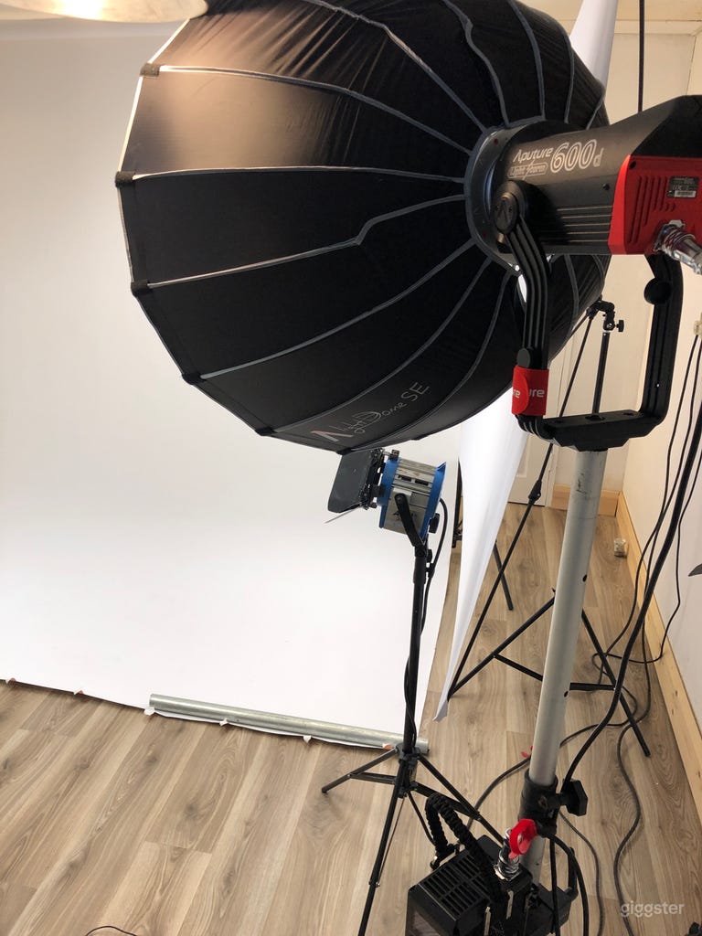  Creative studio space 