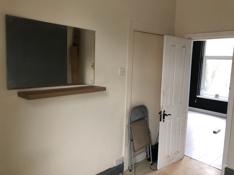  Creative studio space 