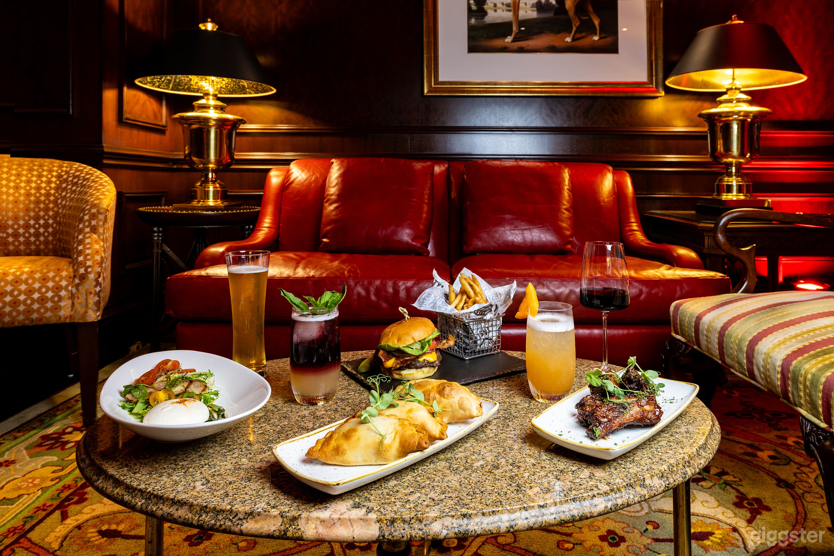 Elegant Wood-Paneled Lounge & Live Music Venue Photo 2