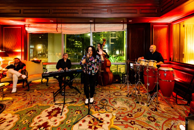  Elegant Wood-Paneled Lounge & Live Music Venue 